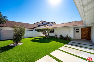 5521 Ruthwood Dr in Calabasas, CA - Building Photo - Building Photo