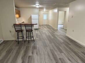 201 W Main St in Fountain City, IN - Building Photo - Building Photo