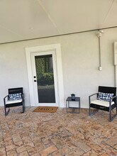 17451 NW 52nd Pl in Miami Gardens, FL - Foto de edificio - Building Photo