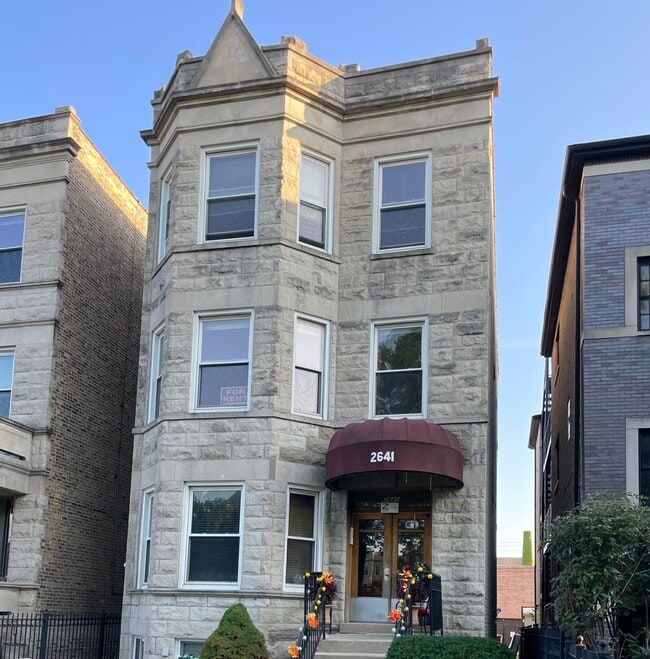 2641 W Logan Blvd, Unit 2