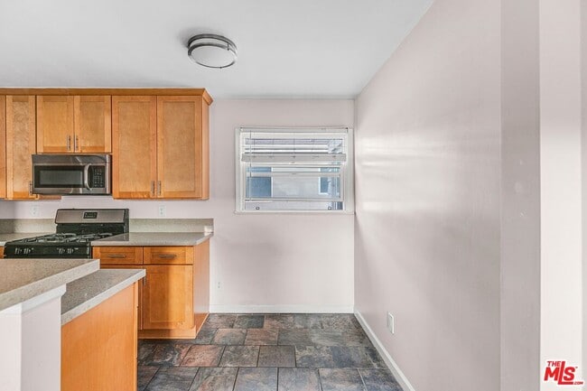 3996 Berryman Ave in Los Angeles, CA - Foto de edificio - Building Photo