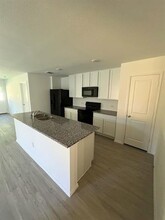 1875 Temper Ln in Dallas, TX - Building Photo - Building Photo