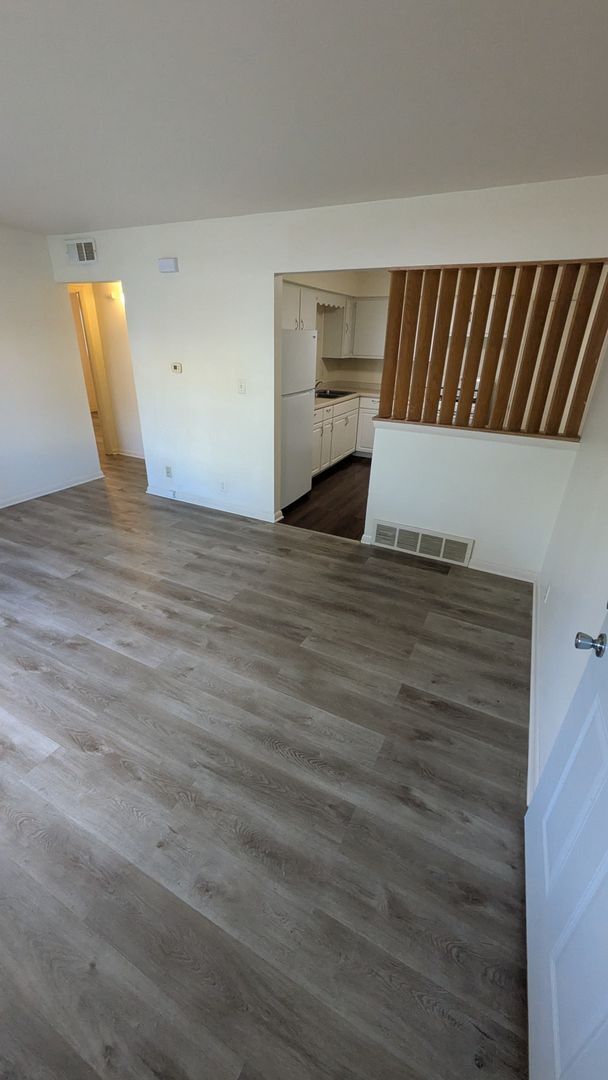 5773 N 94th St in Milwaukee, WI - Building Photo - Building Photo