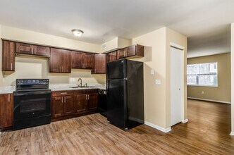 2566 Sandbury Blvd in Columbus, OH - Building Photo - Building Photo