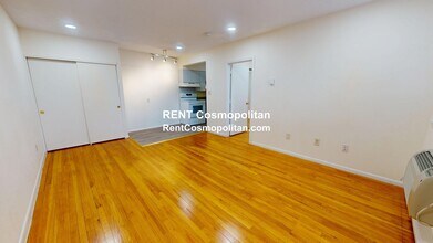 15 Arizona Ter, Unit 4 in Arlington, MA - Building Photo - Building Photo