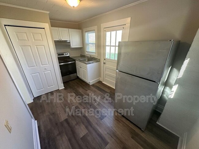 511 Cummings St in Gibsonville, NC - Building Photo - Building Photo