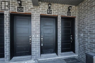 721 Franklin Blvd in Cambridge, ON - Building Photo - Building Photo