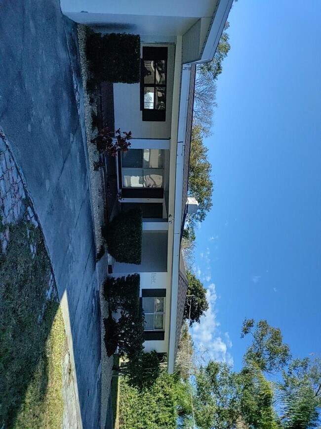 1604 Haven Bend in Tampa, FL - Building Photo - Building Photo
