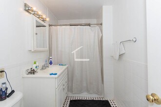 12 Park Vale Ave in Boston, MA - Building Photo - Building Photo