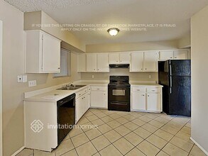 1020 W Halstead Dr in Phoenix, AZ - Foto de edificio - Building Photo