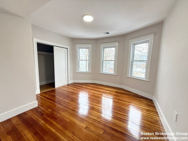 36 Raven St, Unit 2 in Boston, MA - Building Photo - Building Photo