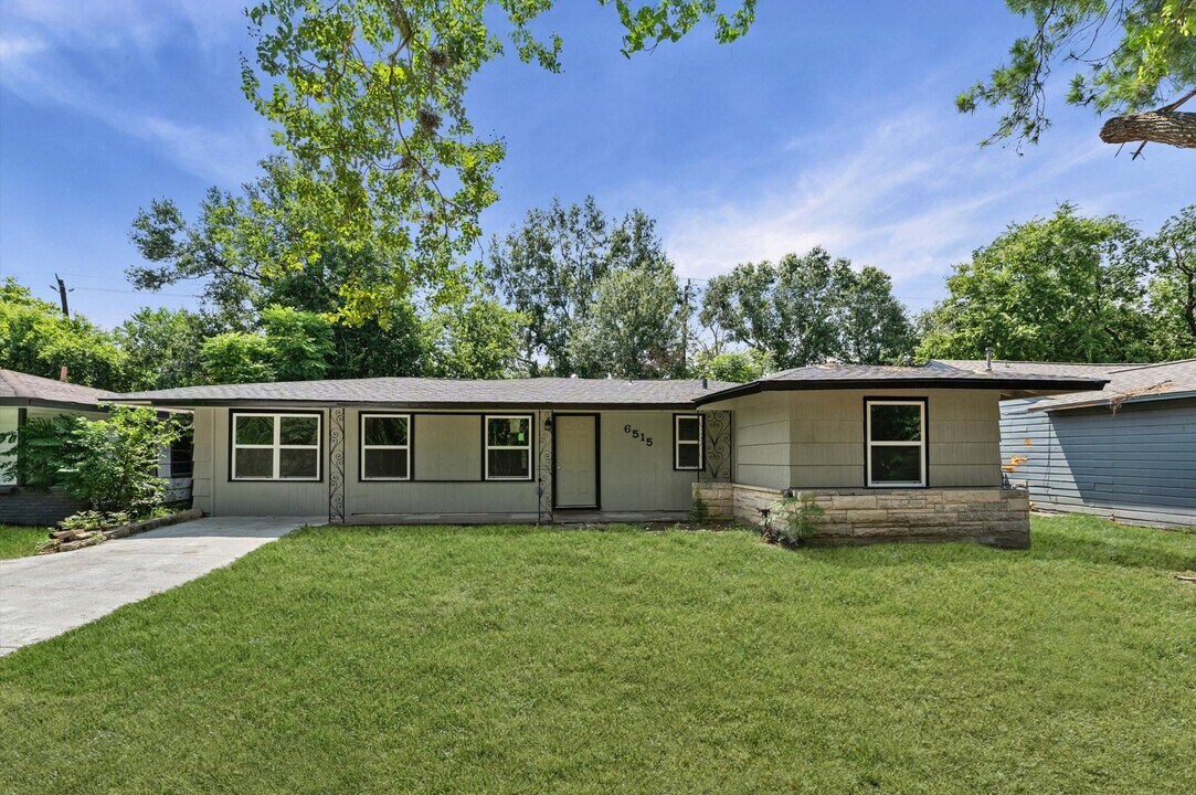 6515 Beekman Rd in Houston, TX - Building Photo