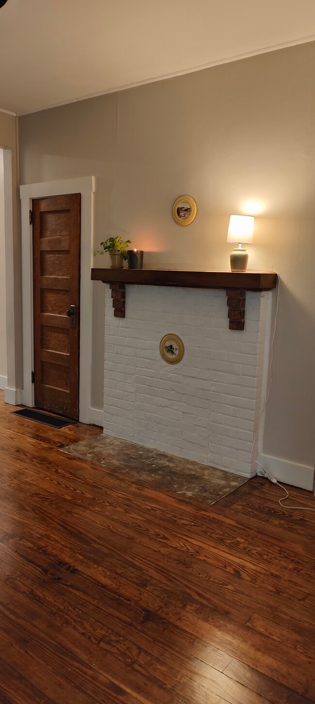 213 Dennis St in Swannanoa, NC - Building Photo - Building Photo