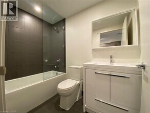 212 King William St in Hamilton, ON - Building Photo - Building Photo