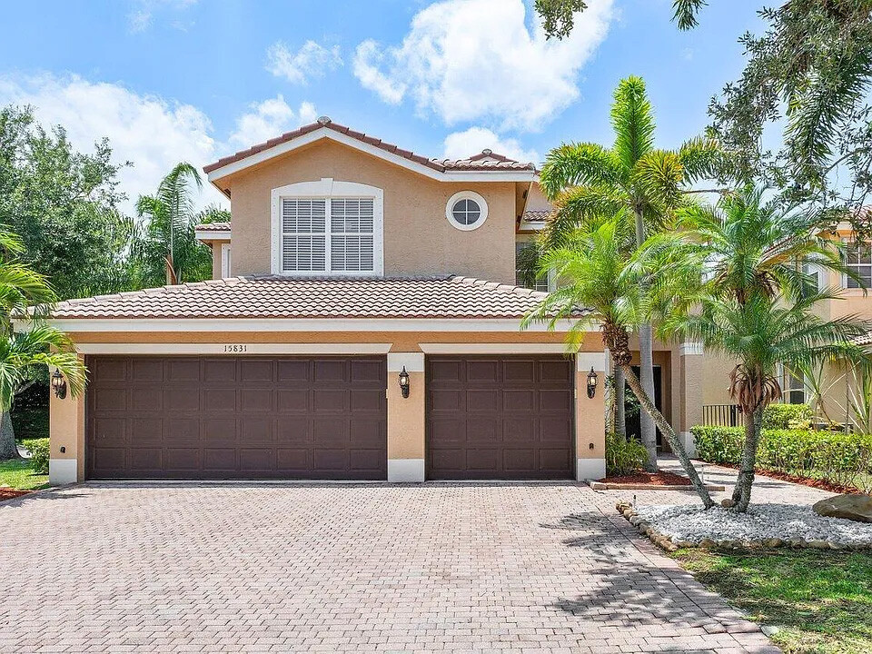 15831 Menton Bay Ct in Delray Beach, FL - Building Photo