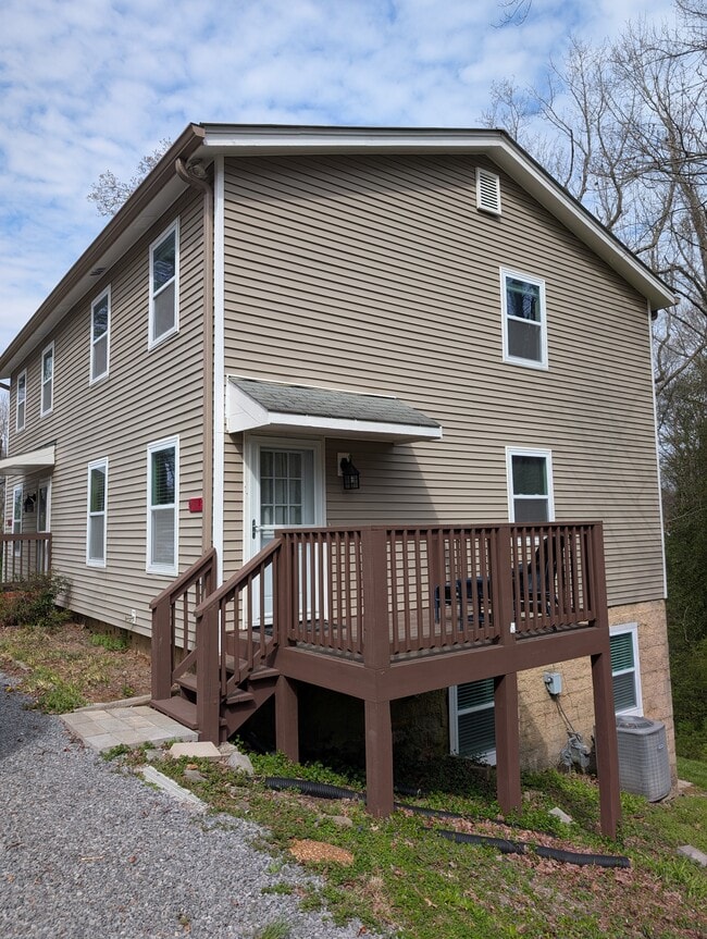 914 Murrell Rd in Signal Mountain, TN - Building Photo - Building Photo