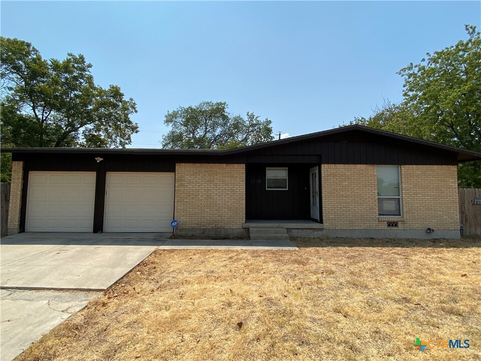 1310 Westover Dr in Killeen, TX - Building Photo