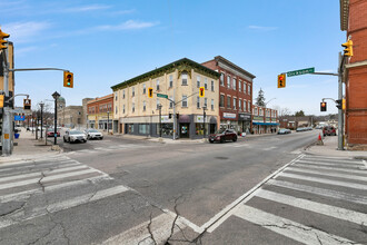 30 Dickson St in Cambridge, ON - Building Photo - Building Photo