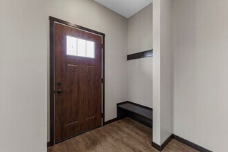 2019 Essler Dr in St. Peter, MN - Building Photo - Building Photo