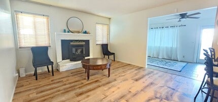 946 Roosevelt St in Ridgecrest, CA - Building Photo - Building Photo