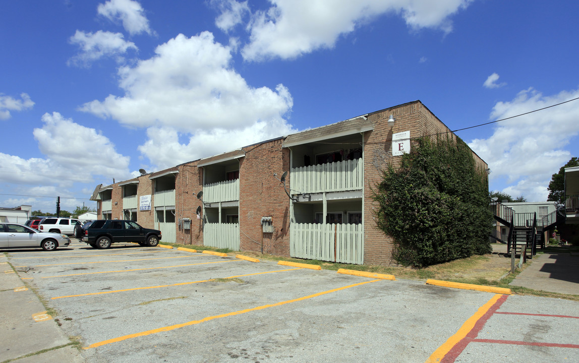 Winkler-Belvedere Apartments in Houston, TX - Foto de edificio