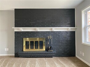 10211 W 96th Terrace in Overland Park, KS - Building Photo - Building Photo