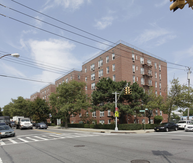 Lawrence Gardens in Brooklyn, NY - Building Photo - Building Photo