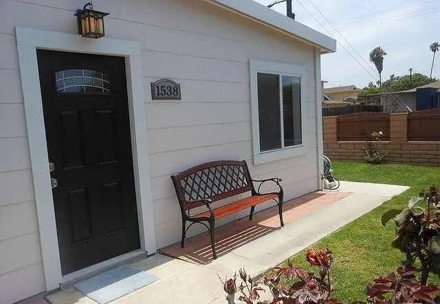 1538 Penmar Ave in Los Angeles, CA - Foto de edificio - Building Photo