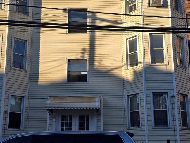67 Radford St in Yonkers, NY - Building Photo - Building Photo
