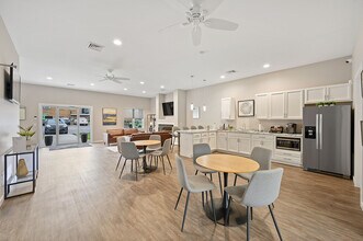 3800 Dina Terrace in Cheviot, OH - Building Photo - Building Photo