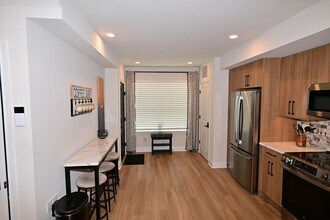 4082 Conshohocken Ave in Philadelphia, PA - Building Photo - Building Photo