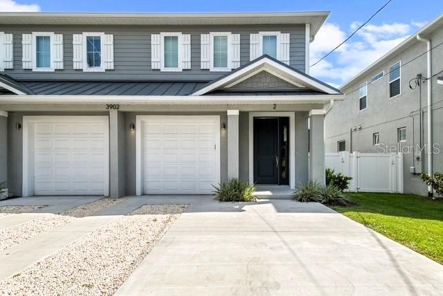 property at 3902 W Everett Ave