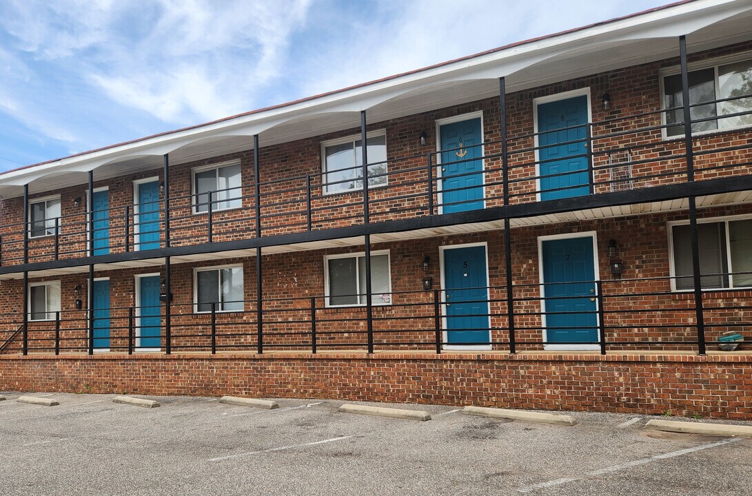 9626 9th Bay Street, Unit Furnished 2 Bedroom in Norfolk, VA - Building Photo