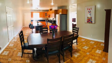 11456 Mclaren St in Norwalk, CA - Building Photo - Building Photo