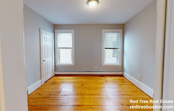 9 Beacon St, Unit 1 in Somerville, MA - Building Photo - Building Photo