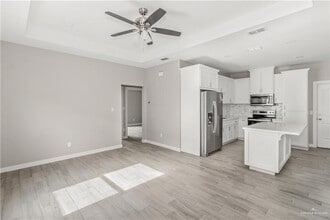 3024 Stark Rd in Weslaco, TX - Building Photo - Building Photo