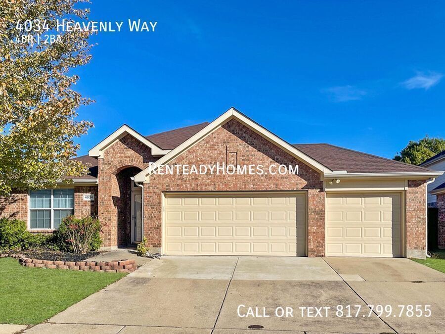 4034 Heavenly Way in Heartland, TX - Foto de edificio