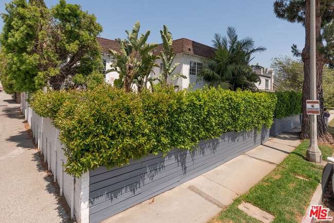3026 Inglewood Blvd in Los Angeles, CA - Building Photo - Building Photo