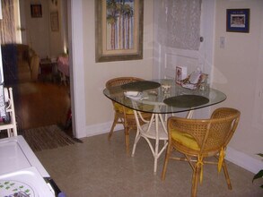 1700 N Ocean Breeze in Lake Worth Beach, FL - Building Photo - Building Photo