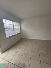 10551 NW 45th St in Coral Springs, FL - Building Photo - Building Photo