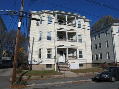 26 Bellevue Ave in Brockton, MA - Building Photo