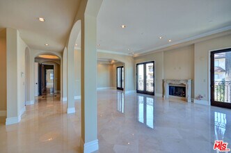 10830 Massachusetts Ave in Los Angeles, CA - Building Photo - Building Photo