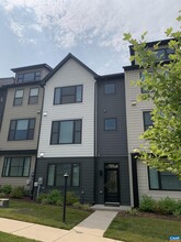 1517 Knoll Ln in Charlottesville, VA - Building Photo - Building Photo