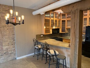 1735 W Diversey Pkwy in Chicago, IL - Building Photo - Building Photo