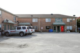 Jefferson Square Apartments in Houston, TX - Building Photo - Building Photo