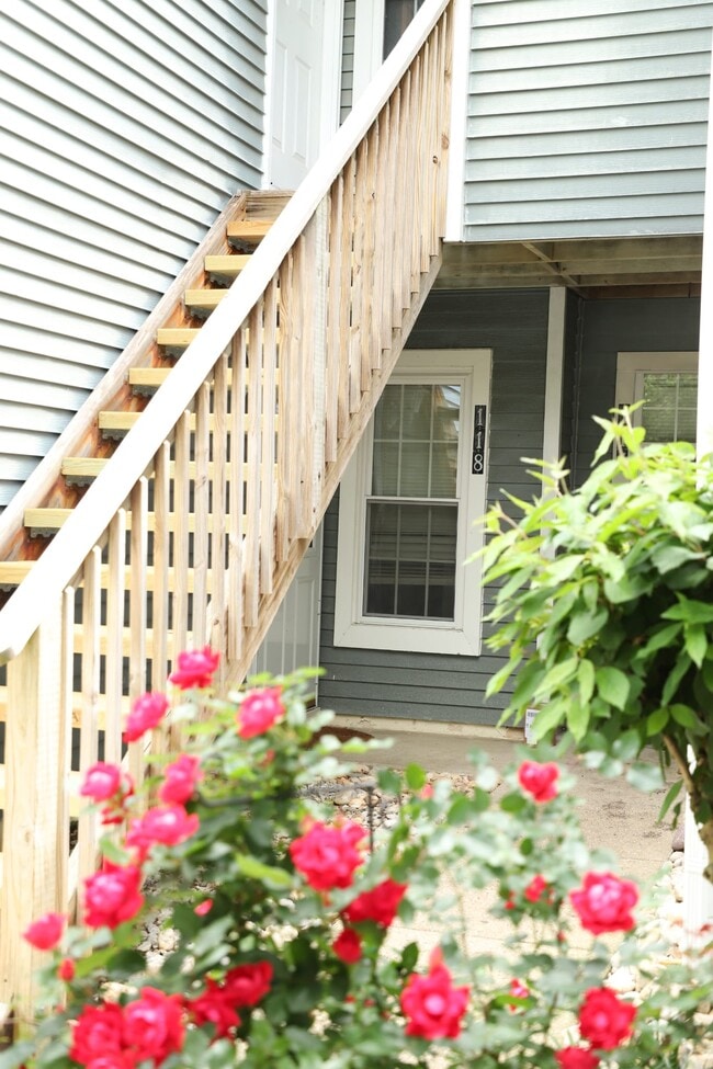 property at 118 Meadow Ridge Rd