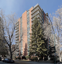 540 14th Ave SW in Calgary, AB - Building Photo - Building Photo