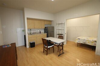 1907 Coyne St in Honolulu, HI - Building Photo - Building Photo