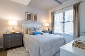 The Julian at Fair Lakes in Fairfax, VA - Foto de edificio - Interior Photo