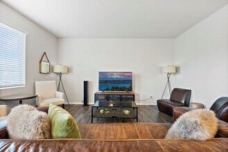 10715 186th St Ct E in Puyallup, WA - Building Photo - Building Photo